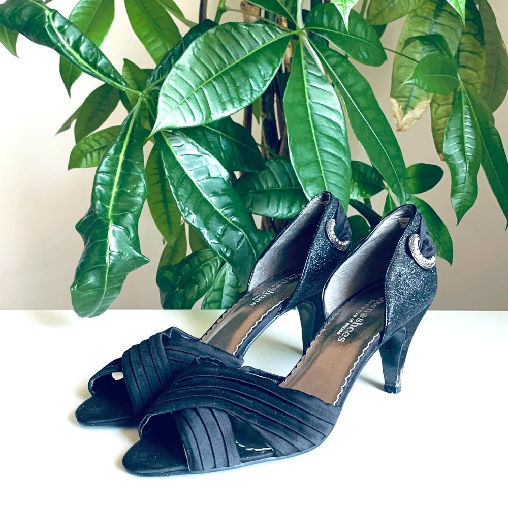 Town Shoes Black Kitten Heels